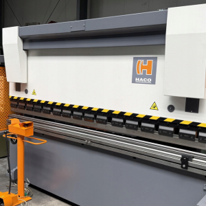  SIMAT HACO 150 t x 3100 CNC 2 osie